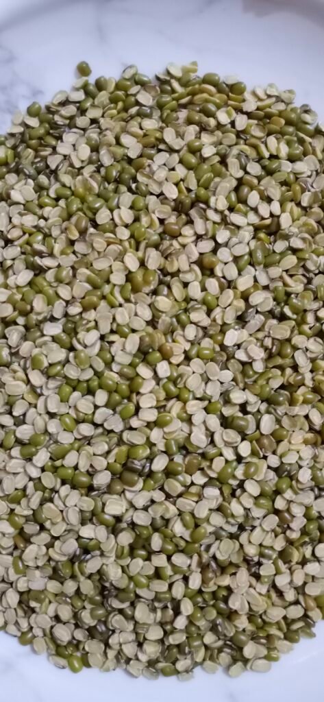 green mung daal (split mung)
